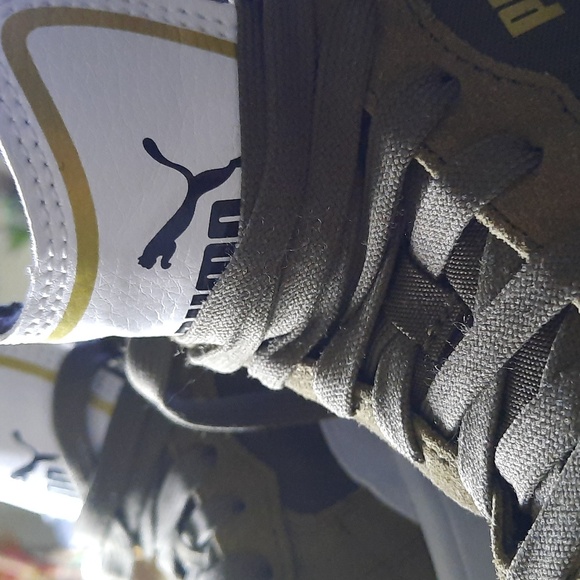 Puma Men's 10 Olive Suede Sneakers, Worn Once Indoors Display, New w Box - Picture 2 of 11